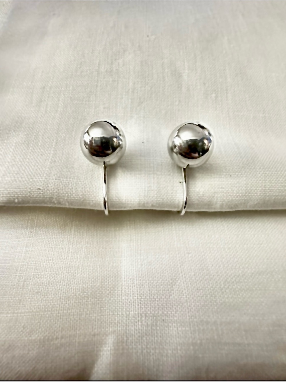 Vintage Silver Tone Ball Clip On Earrings Sleek Modernist Retro Jewelry 3/4”